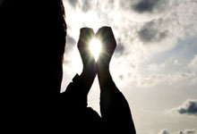 开云体育下载-RNG血洗JDGaming，Clozer送出惊天助攻，电竞战场再掀狂潮