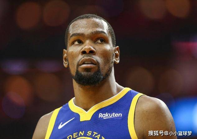 开云体育中国-NBA传奇杜兰特续约：勇士王朝再续辉煌，振奋人心