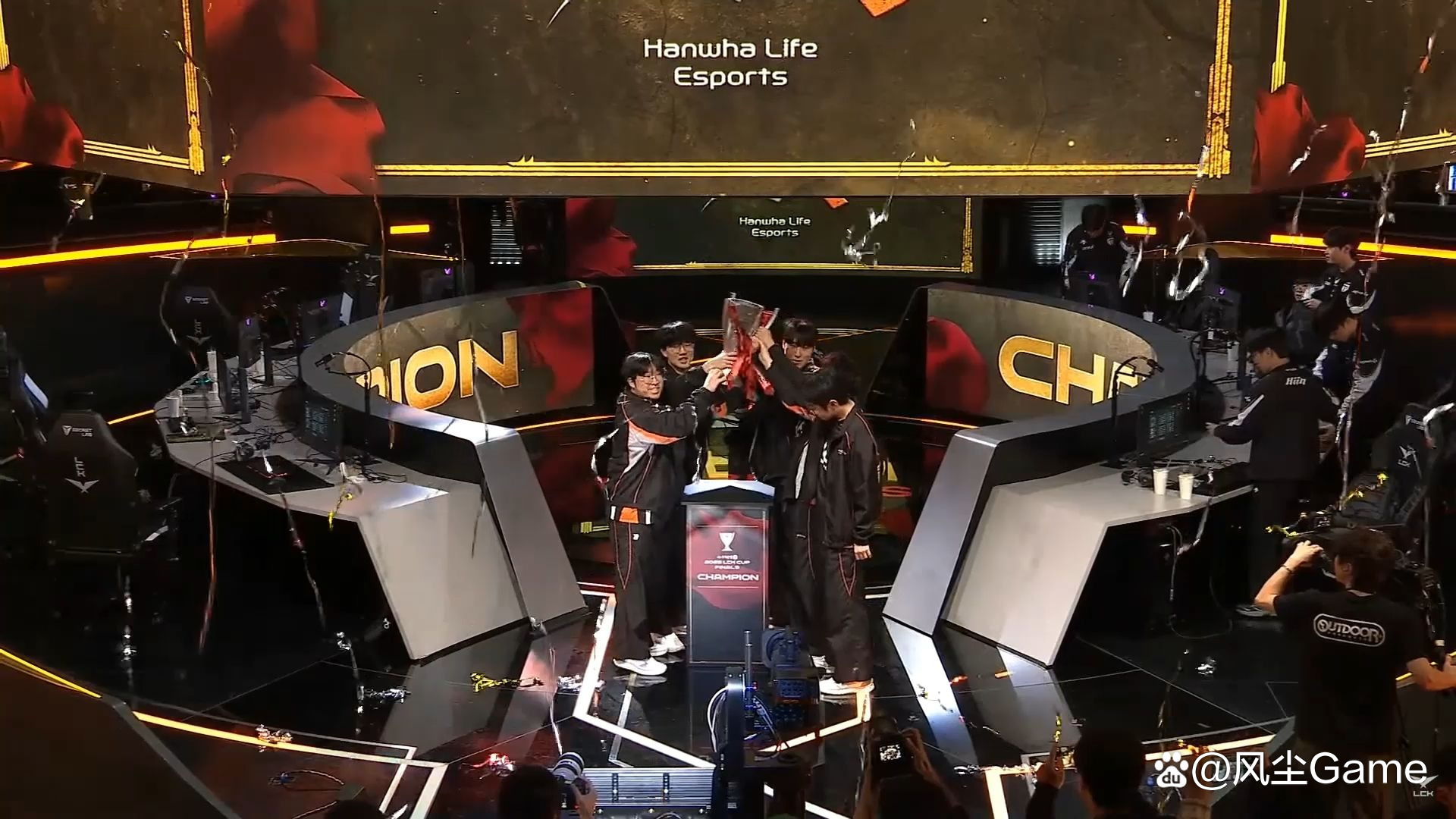 HKA碾压DFM，JackeyLove拿下关键大龙激烈交锋半决赛，引爆全场热议